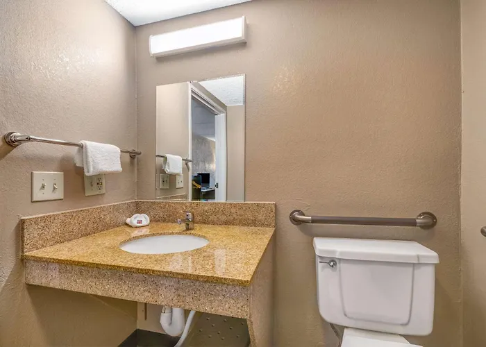 6-elk Grove Village, Il - O'hare Hotel 2*