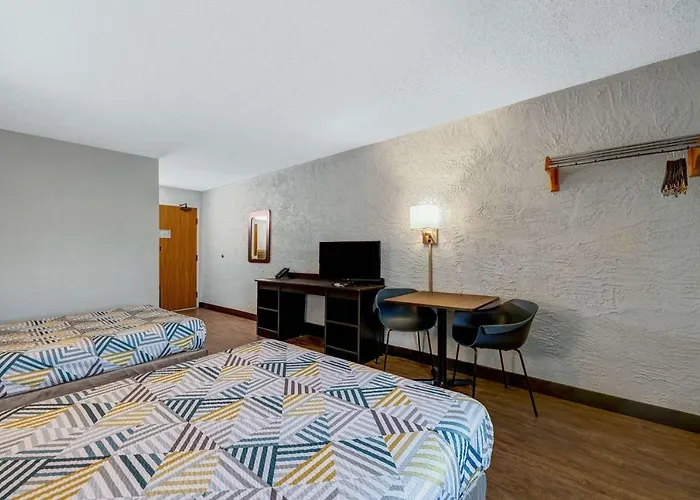 Hotel 6-elk Grove Village, Il - O'hare