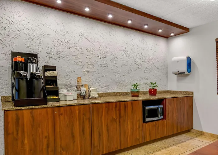 Hotel 6-elk Grove Village, Il - O'hare 2*