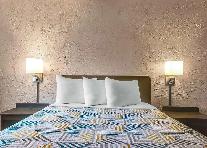Hotel 6-elk Grove Village, Il - O'hare 2*