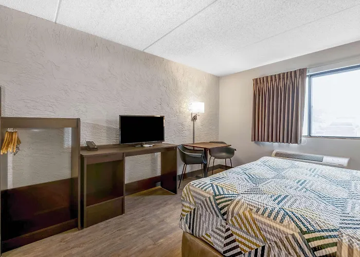 Hotel 6-elk Grove Village, Il - O'hare