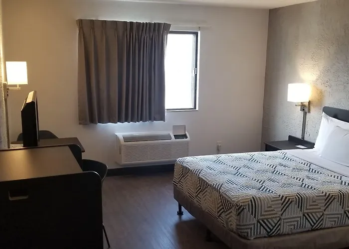 Hotel 6-elk Grove Village, Il - O'hare Elk Grove Village