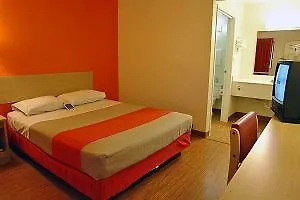 6-elk Grove Village, Il - O'hare Hotel