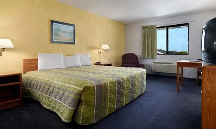 Hotel 6-elk Grove Village, Il - O'hare 2*